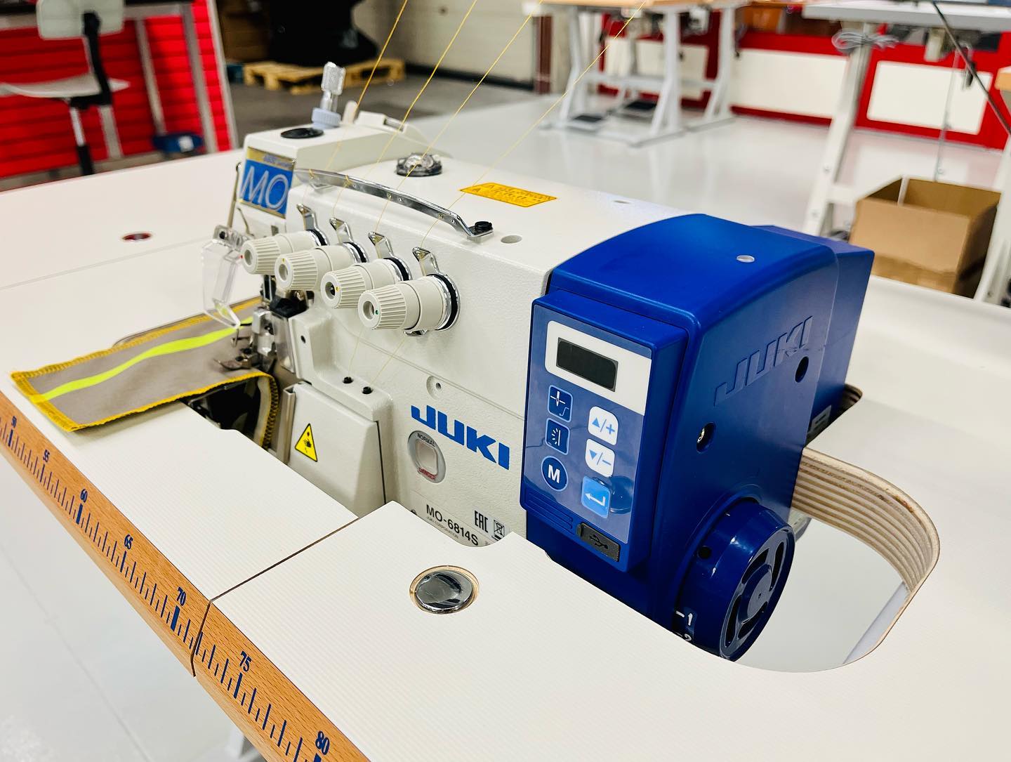 JUKI MO6814SDD10 VERZONKEN Industrie overlock Ispd