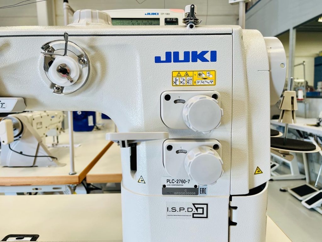 JUKI PLC-2760-7 close up