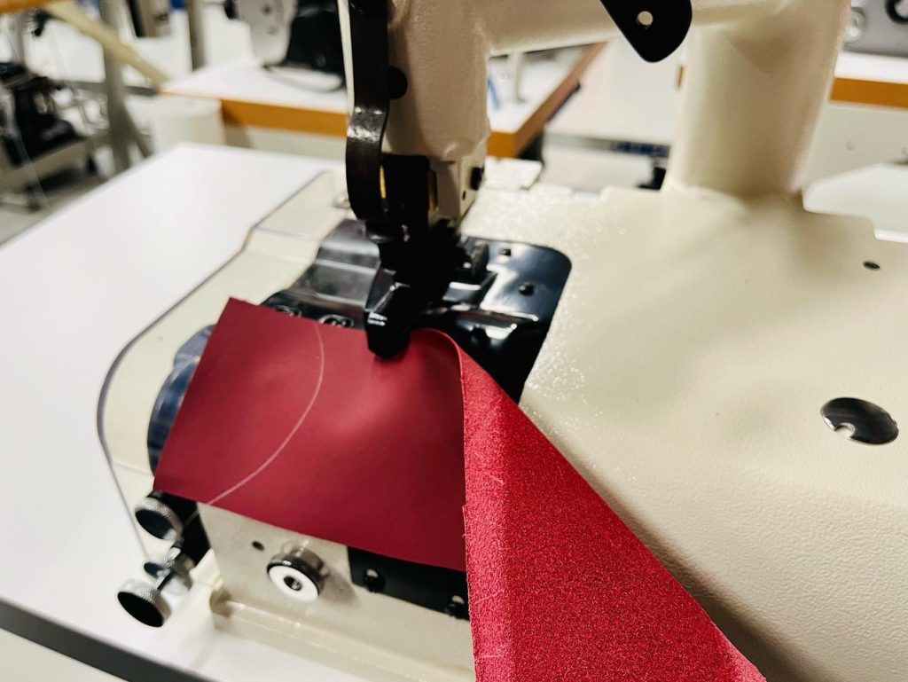 LEDER_SCHALMMACHINE_CLOSE